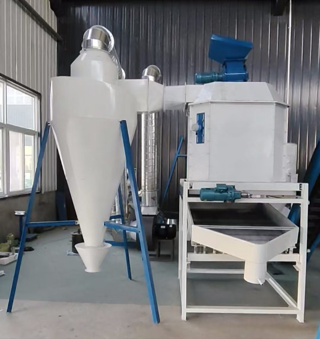 Counterflow cooler for feed pellet production lines