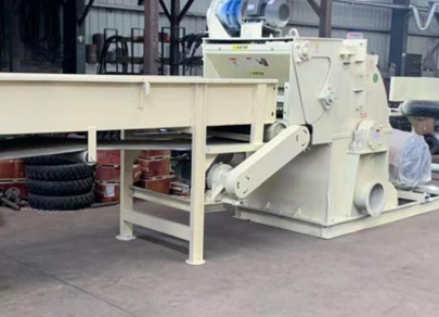 Model 800 Forced Feed Wood Crusher