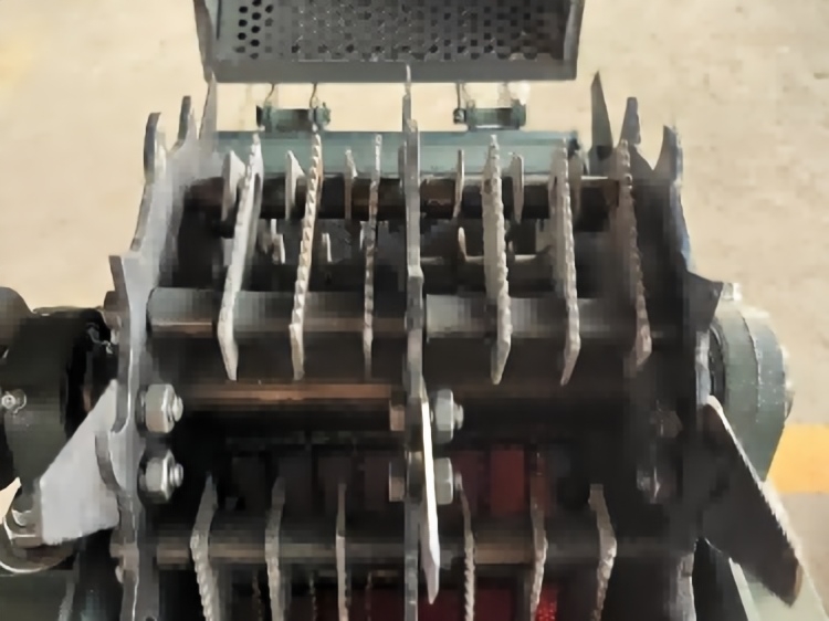 Chicken feed pellet line